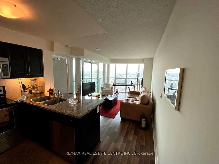 19 Grand Trunk Cres #3601 — Photo 5