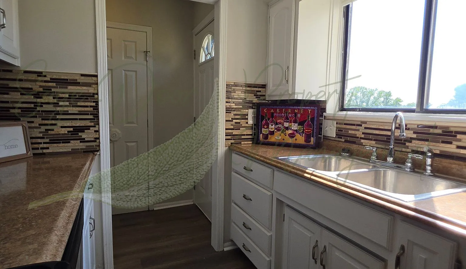 Newly Remodeled Townhome — Photo 4
