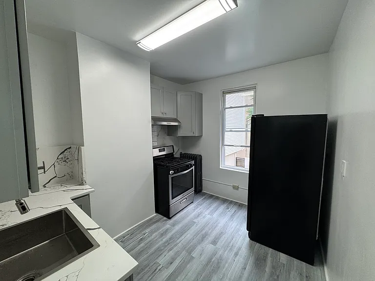 112 Westover Pl #2 — Photo 4