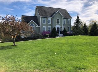 2 Chelsea Way, Stratham, NH 03885