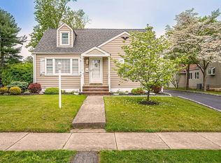 21 Runyon Ave, Edison, NJ 08817