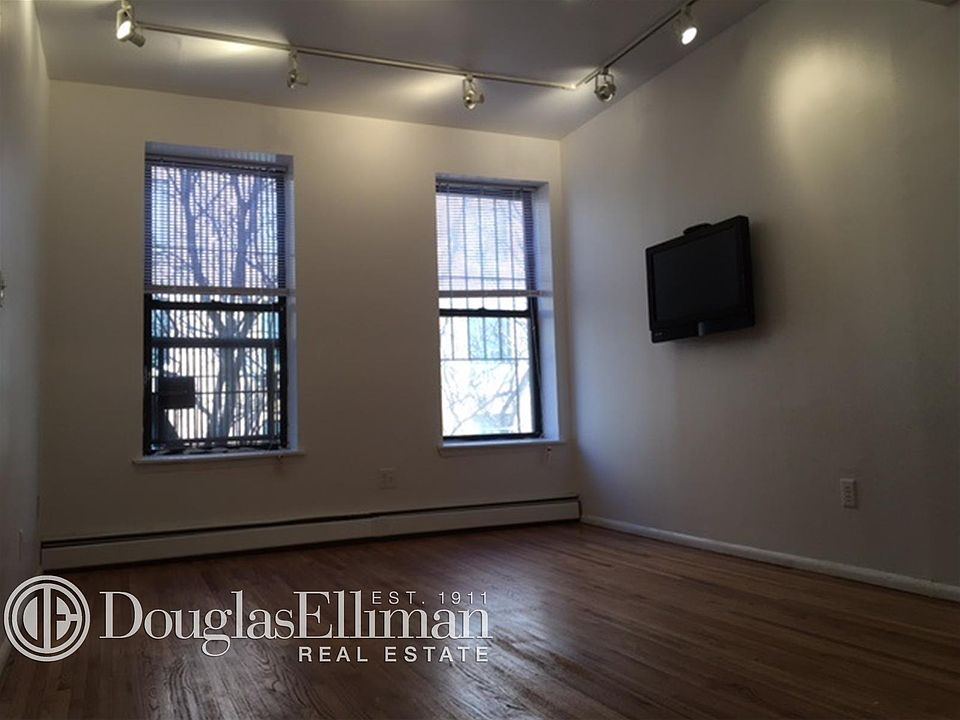 1st image of 415 W 52nd St APT 4B