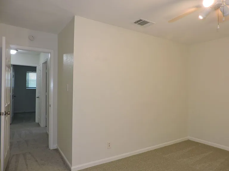 1625 Chippeway Ln — Photo 25