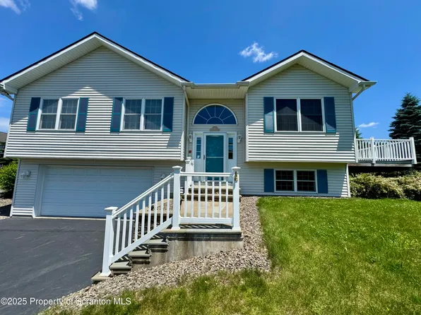 177 Lakeview Ave, Greenfield Township, PA 18407