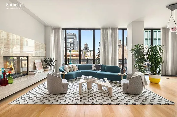 Sold by Sotheby's International Realty | media 36