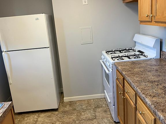 5th image of 1501 Morgantown Ave APT 33