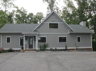 332 Two Rivers Dr, Westminster, SC 29693