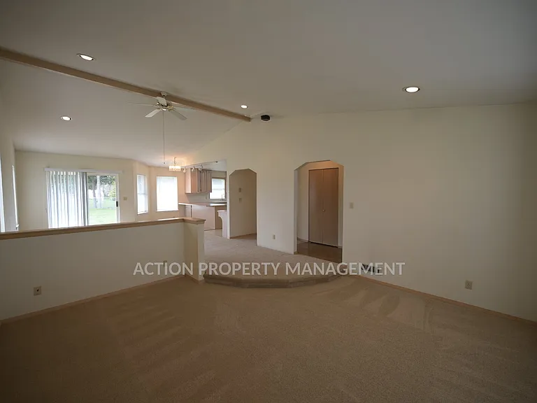 1464 Heath Rd — Photo 8