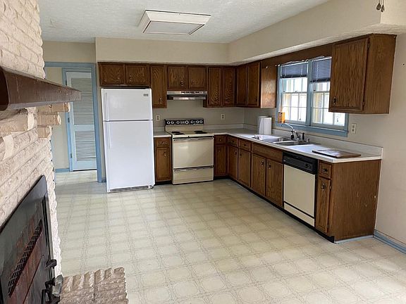 5th image of 286 Paula Ln