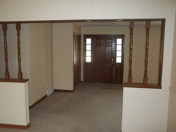 2nd image of 403 College Park Dr