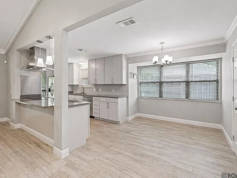 15616 Council Ave — Photo 4