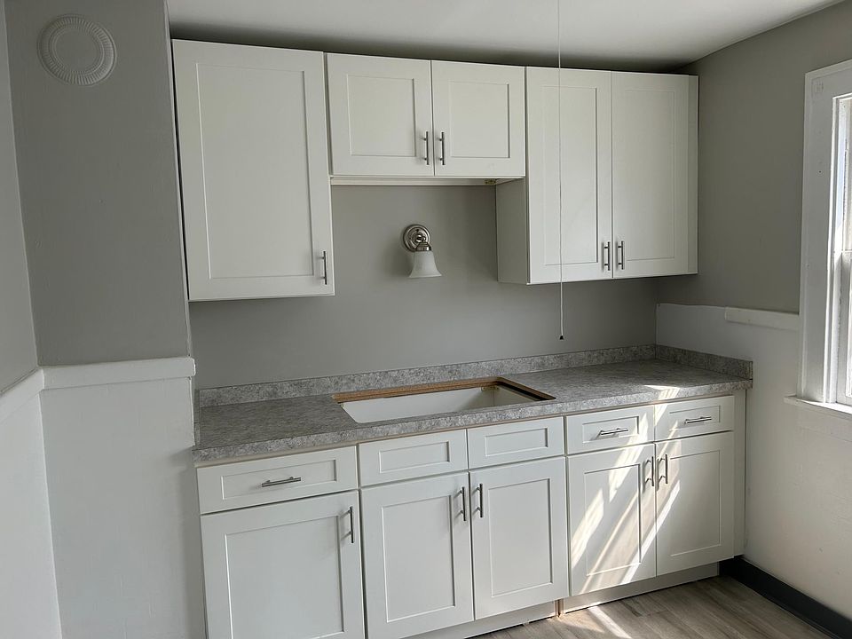 1st image of 311 Newfield St #2