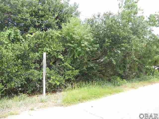 2nd image of 304 W Sportsman Dr