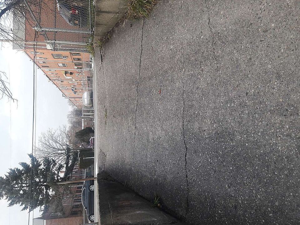 2nd image of 1050 Barbey St Unit 1