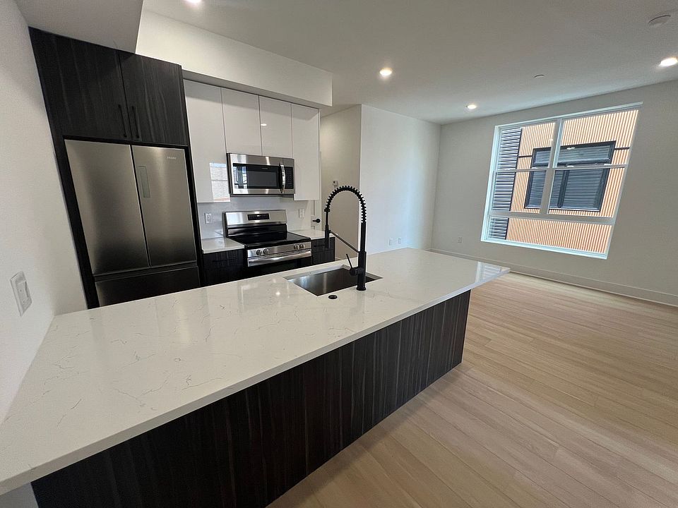 1st image of 3310 Fairmount Ave #3