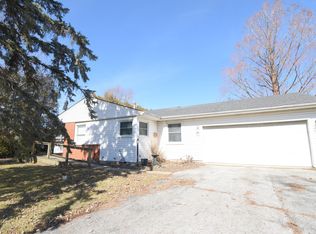 360 E Arnotts Dr, Rensselaer, IN 47978