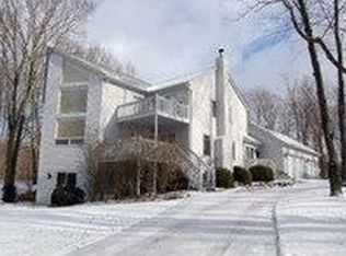 5285 Riverside Dr, Delaware, OH 43015