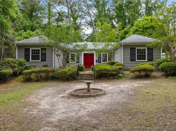 300 Pinecrest Dr, Fayetteville, NC 28305