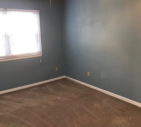 4th image of 104 Peachtree St APT 3