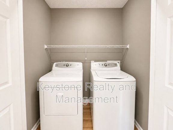5th image of 3834 Jockey Dr APT C