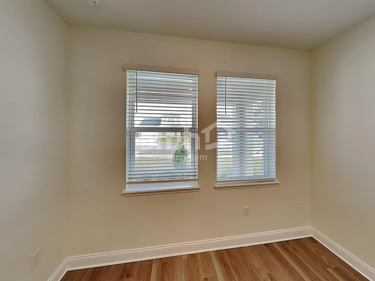 3735 Center Cove Ln — Photo 16