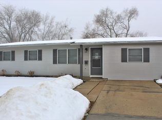 422 Dalhart Ave, Romeoville, IL 60446