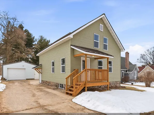 115 W 4th St, Manawa, WI 54949