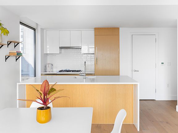 3rd image of 319 Schermerhorn St APT 8B