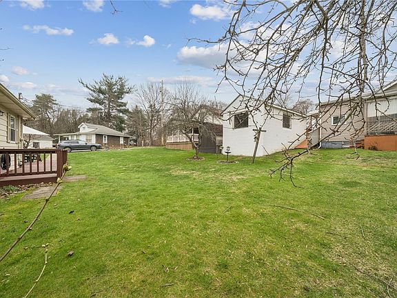 5th image of 216 Pine Hill Rd