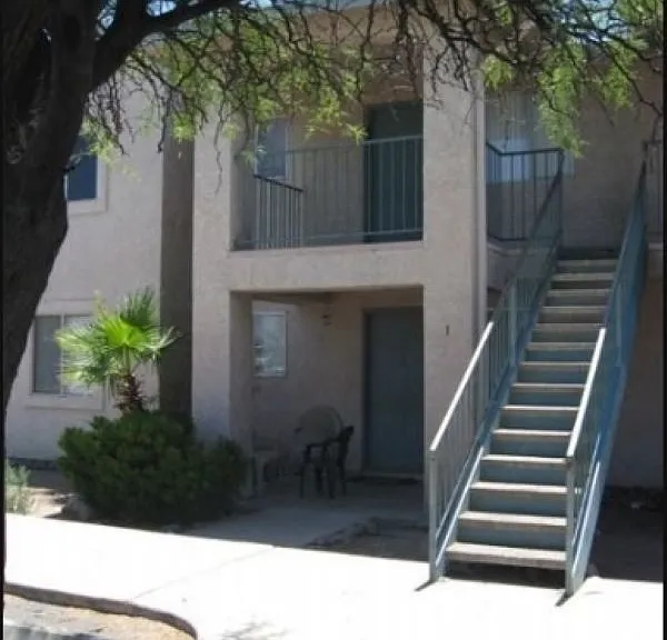 1311 N Gila St #4 — Photo 18