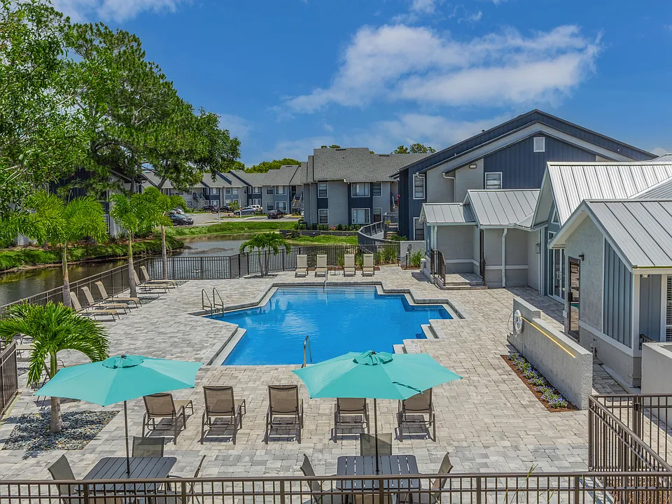 Onora Shores