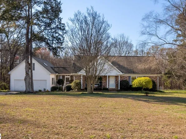 215 Cain Rd, Laurens, SC 29360