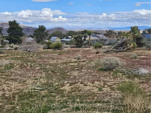 60374 La Mirada Trl #30, Joshua Tree, CA 92252