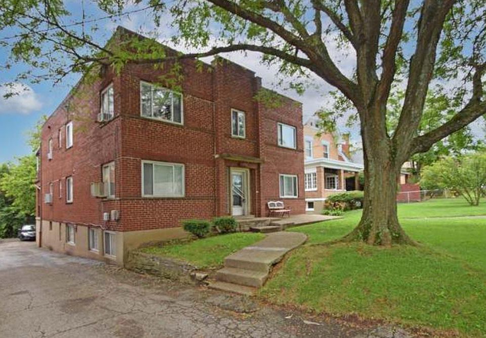 1st image of 2926 Harrison Ave #3