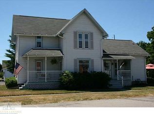 202 S Main St, Perry, MI 48872