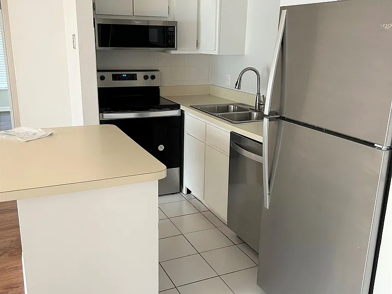 Forest Edge Apartments — Photo 20