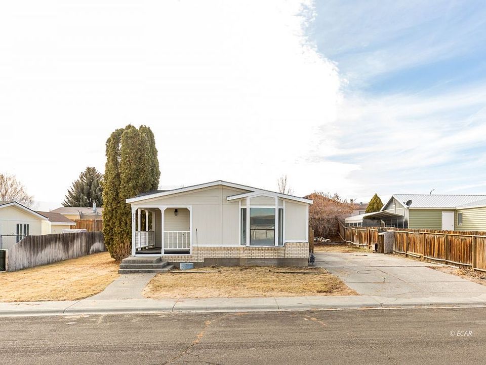 1st image of 2461 Connie View Dr
