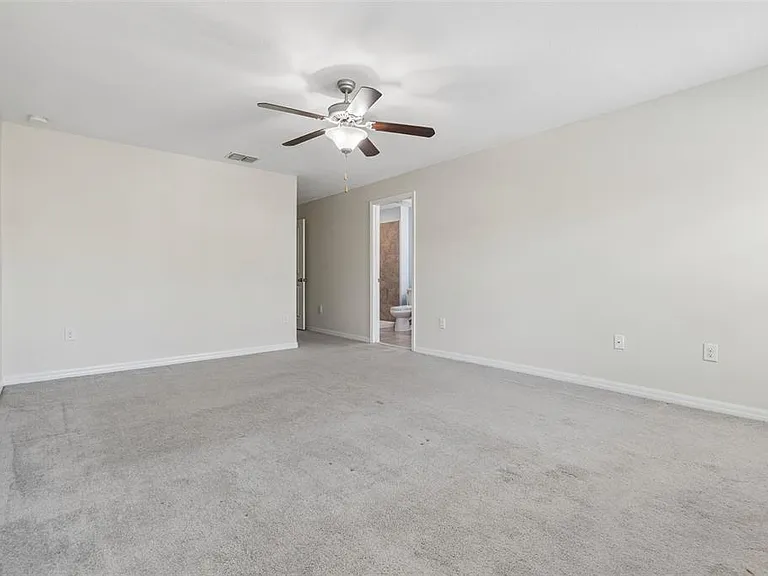10687 Lake Montauk Dr — Photo 23