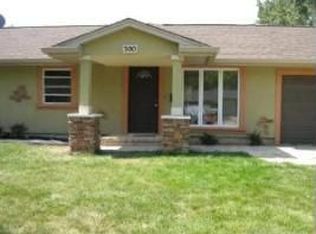 500 Country Ln, Streamwood, IL 60107