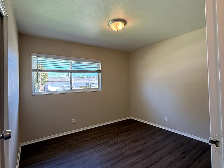 1693 Blackwall Dr — Photo 11