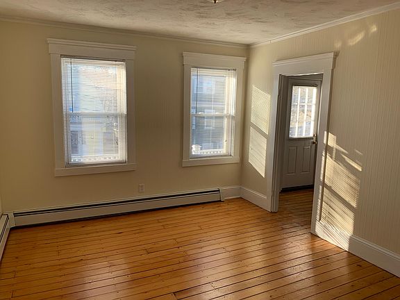 5th image of 10 Bicknell Ave #2