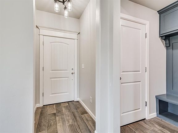 3rd image of 2757 Juneberry Ln