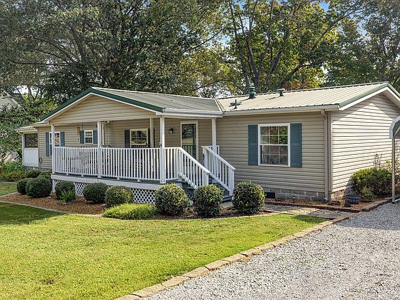 3rd image of 30 Panorama Dr