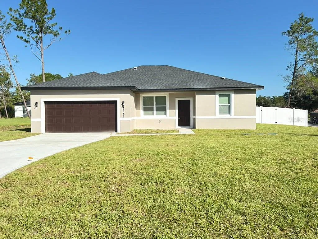 4 bed, 2.5 bath, 1708 sqft, $1,950 — Photo 1