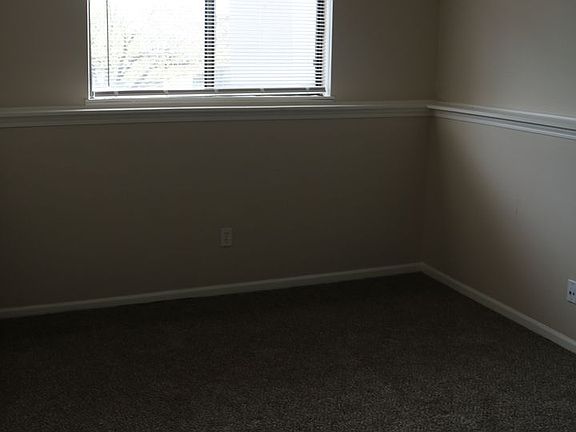 5th image of 6117-6129 Barton St #1B