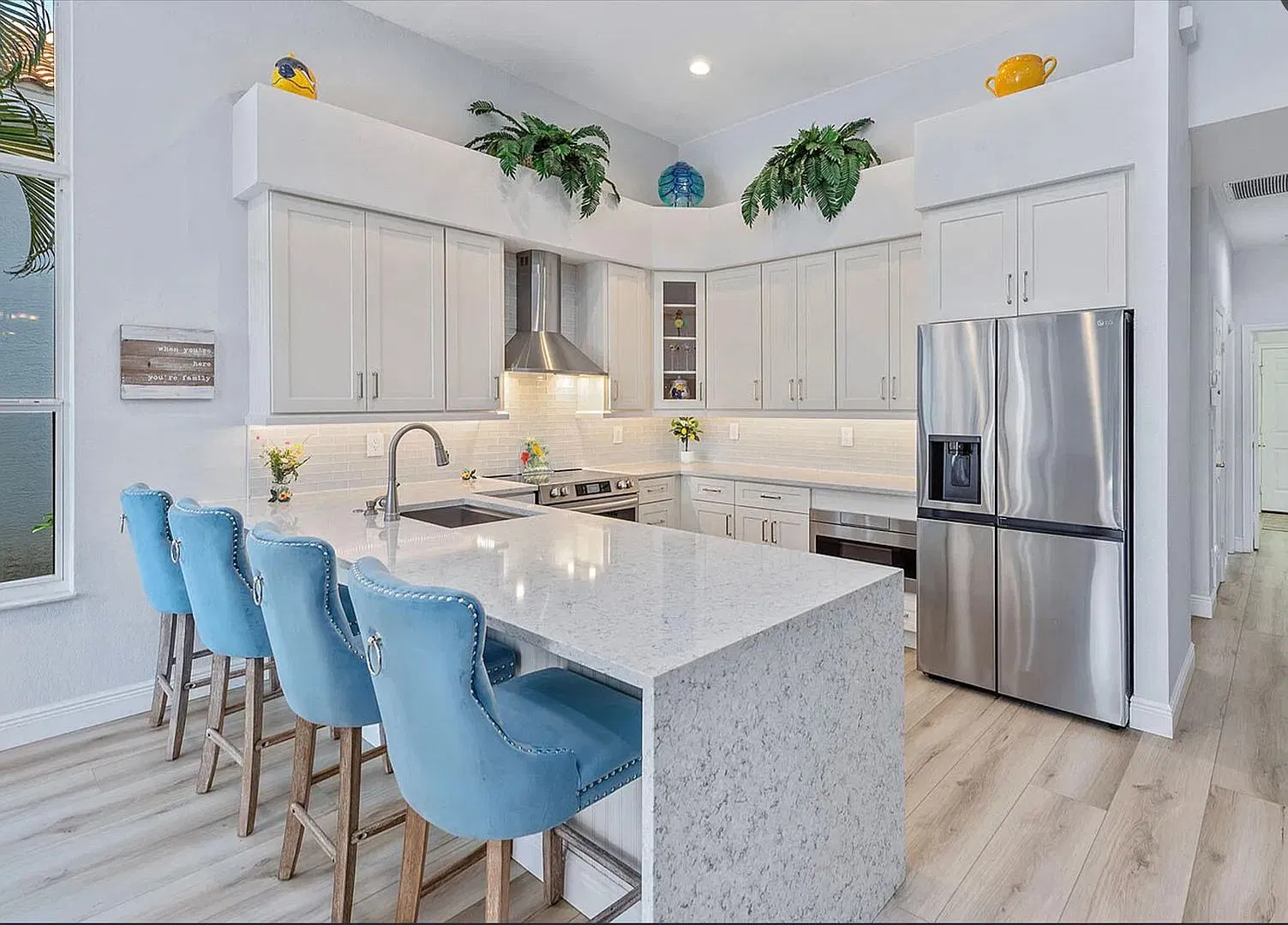 ** Luxury Furnished 2 bedrooms plus a den with Queen Bed\2 bath Private Pool Home in Fiddler's Cr... — Photo 2