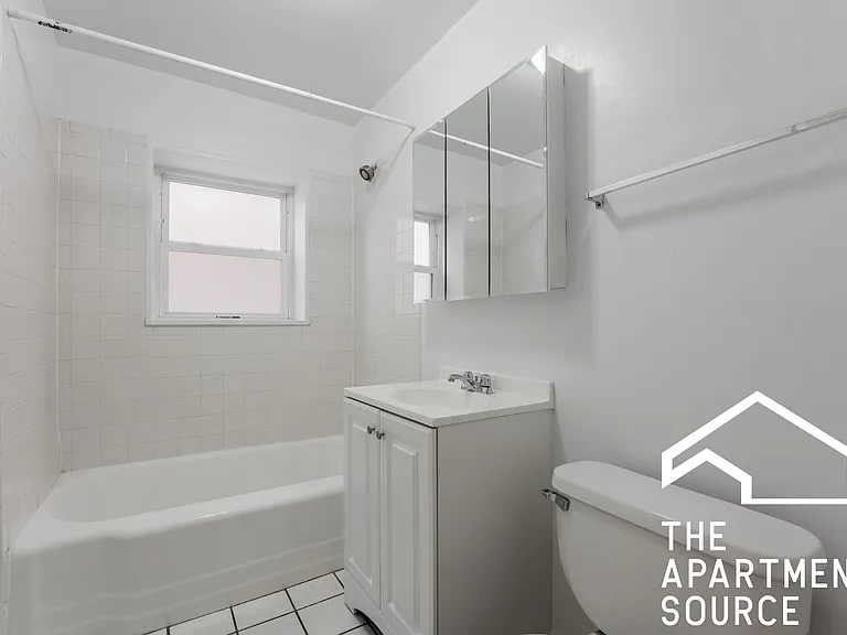 6535 N Mozart St #1F — Photo 11