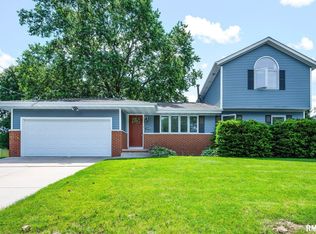 508 Avondale Dr, East Peoria, IL 61611