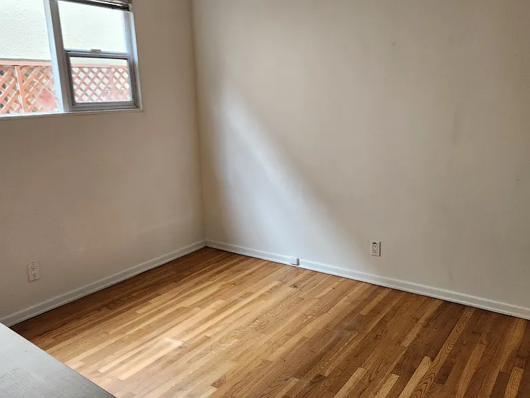 7150 W 85th St — Photo 3