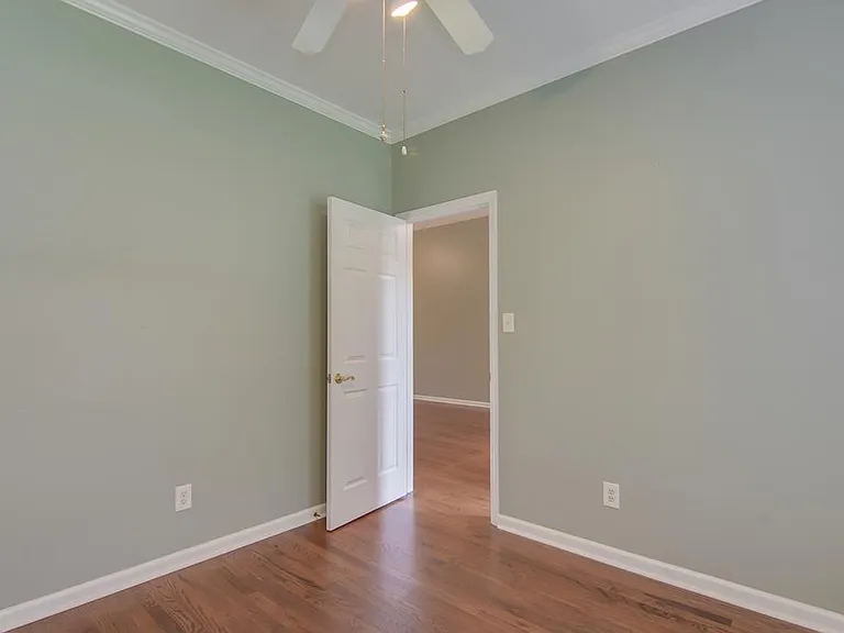 4325 Colony Sq — Photo 17